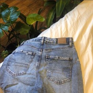 american eagle mom jeans6 short